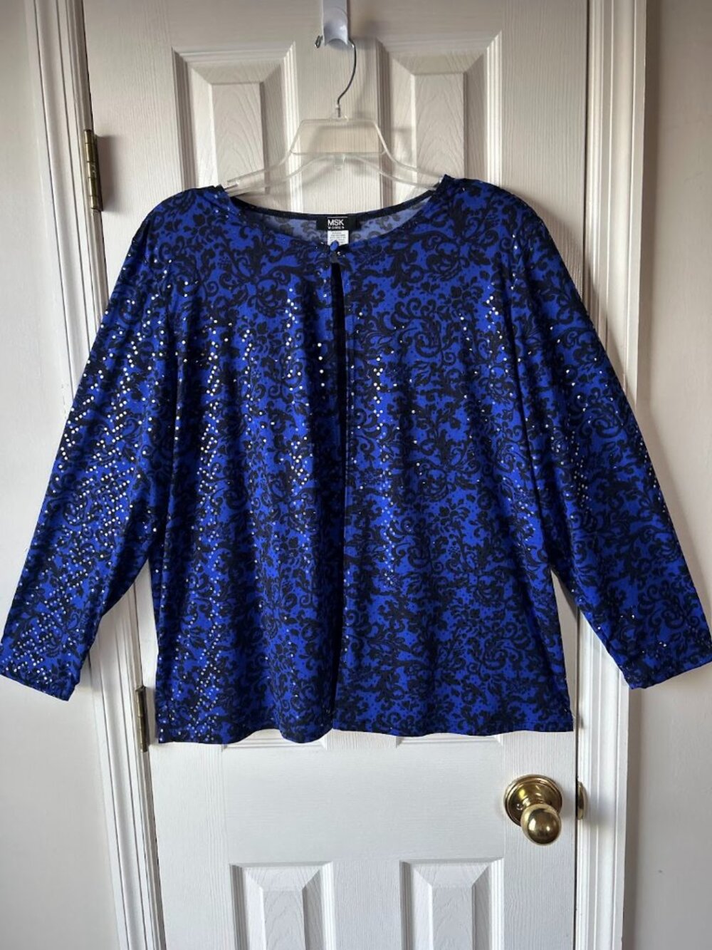 MSK Women's Top Black and Blue 3/4 Sleeves Sequin Floral Pullover Size Small